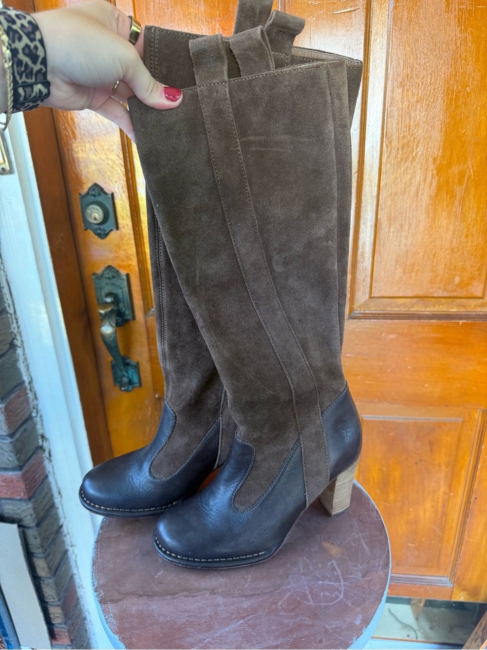 New! Frye Village Pull on Boots Sz 7